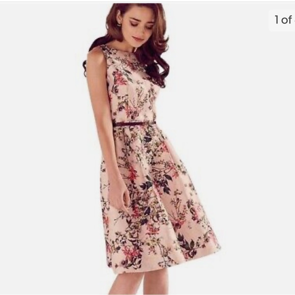 Ted Baker London Mid Pink Clarbel
Blossom V Back Jacquard Size 1 US 4 - Picture 7 of 12